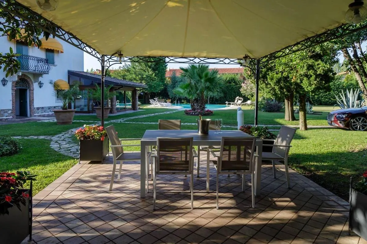 Apartment Villa Kennedy - Bob Sirmione 0*,