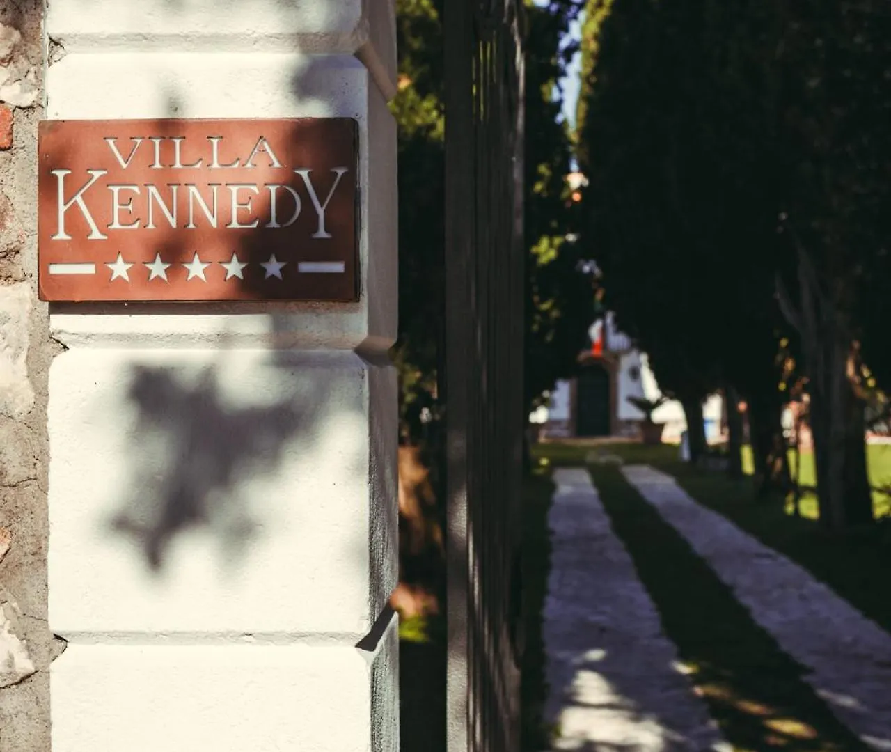 Apartment Villa Kennedy - Bob Σιρμιόνε